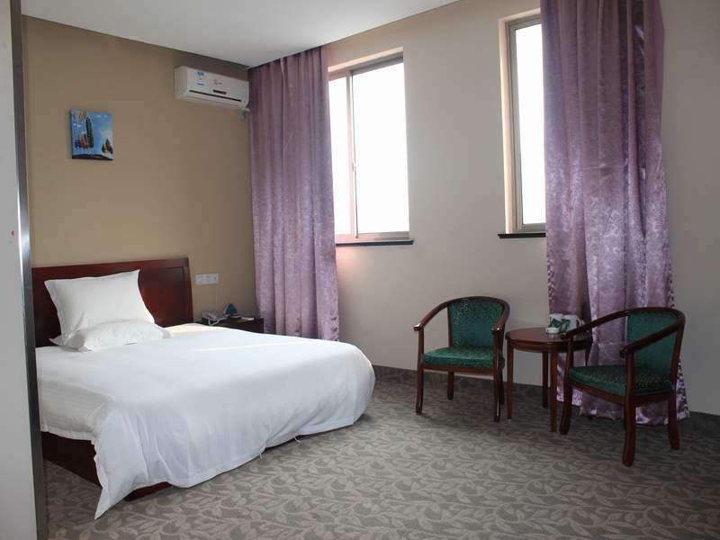 Отель Greentree Inn Shanghai Jiuting Street Express Hotel