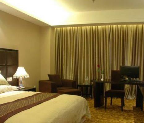 Отель Shanghai Waltchana Business Hotel