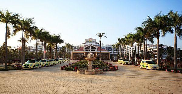 Отель Xing Long Old Ban Yan Resort & Spa