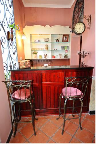 Alice Garden Hostel