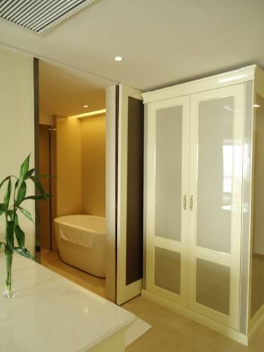 Отель Agora Hotel Yangzhou