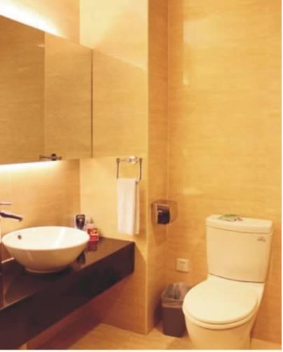 Yiwu Justin Hotel