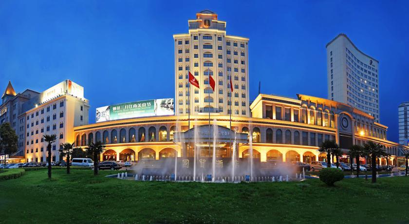 Отель Zhangjiagang Guomao Hotel