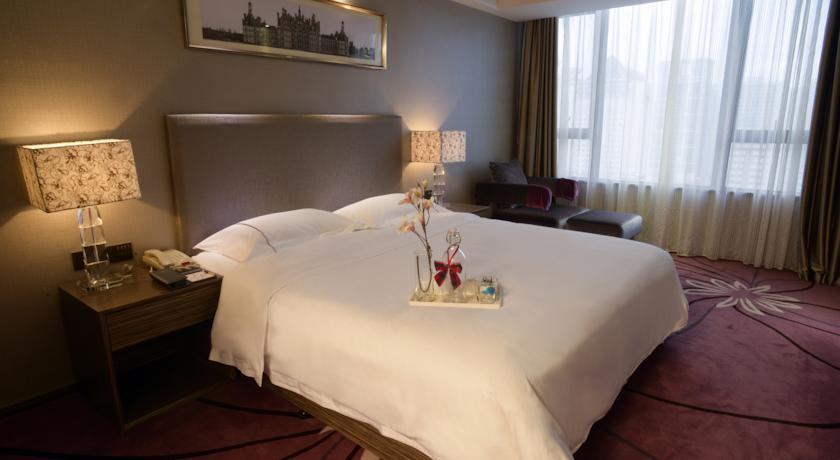 La Perle International Hotel