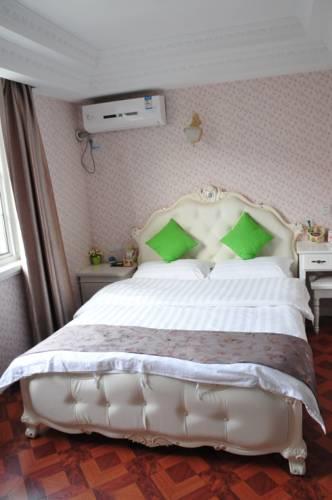 Maison Hostel