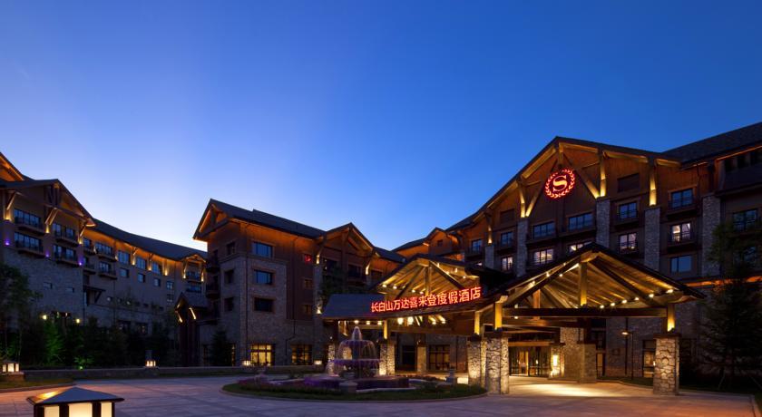 Отель Sheraton Changbaishan Resort
