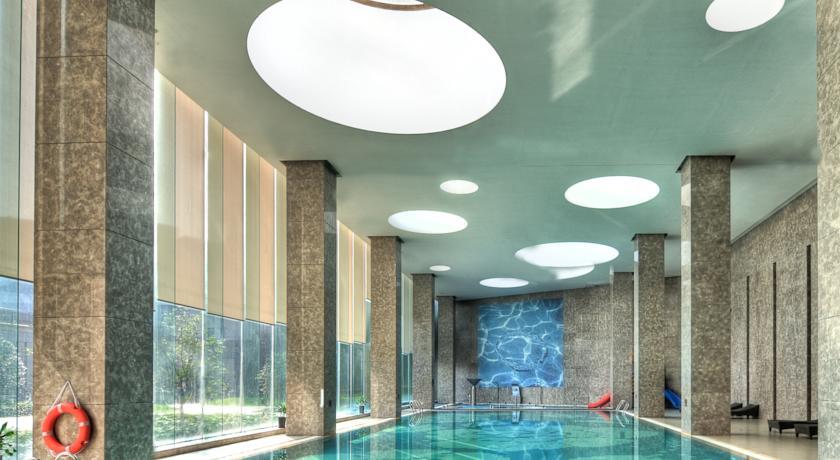 Отель Crowne Plaza Shanghai Anting Golf