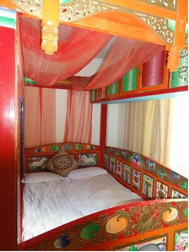Отель Jiuzhaigou MIGU International Youth Hostel
