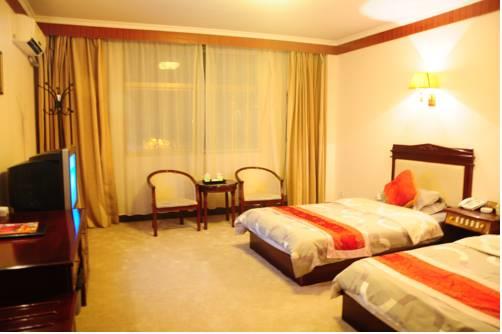 Отель Tibet Bog Garden Hotel
