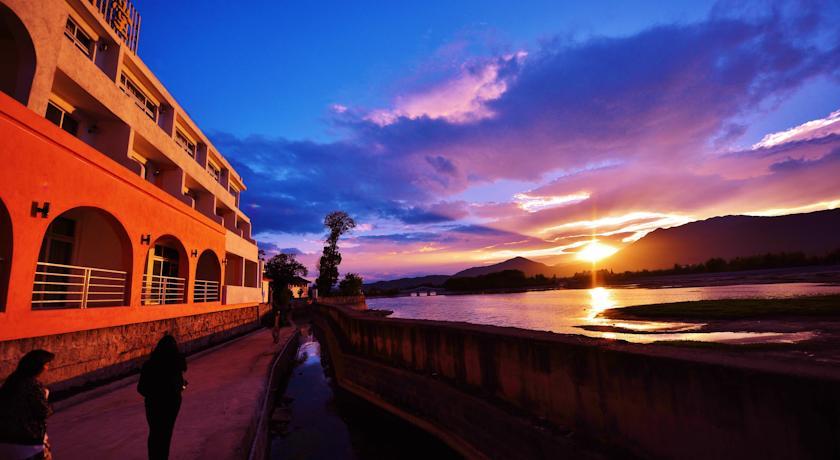 Хостел Panba Lakeside Lodge