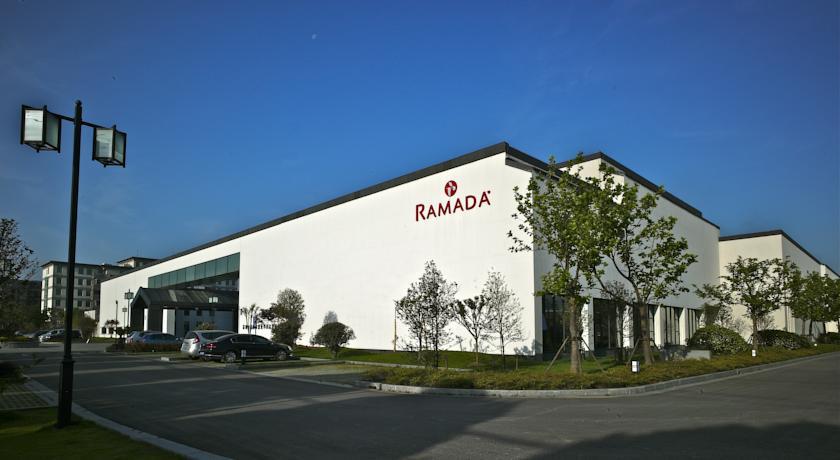 Отель Ramada Suzhou Luzhi