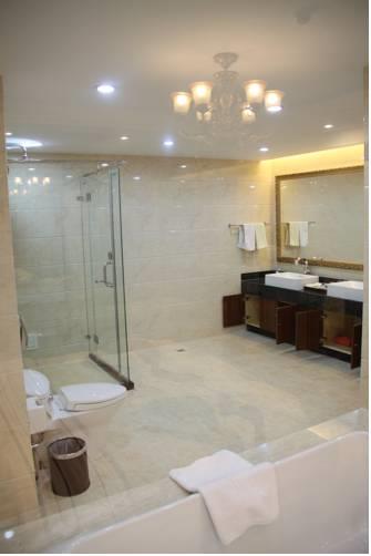 Отель Fengshan Hotspring Resort Beijing