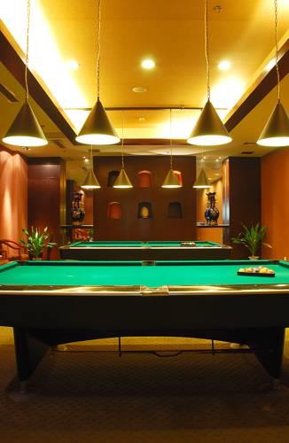 Отель Oak Bay Garden Hotel