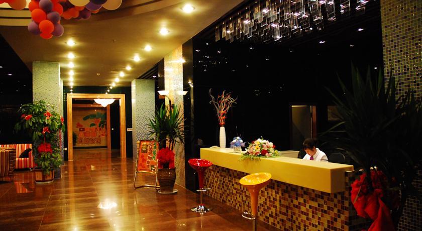 Dalian HuaNeng Hotel