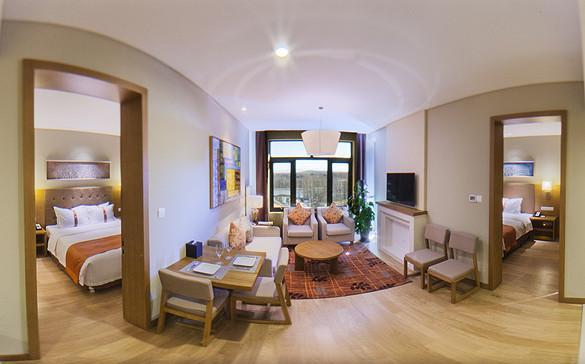 Отель Holiday Inn Changbaishan Suites