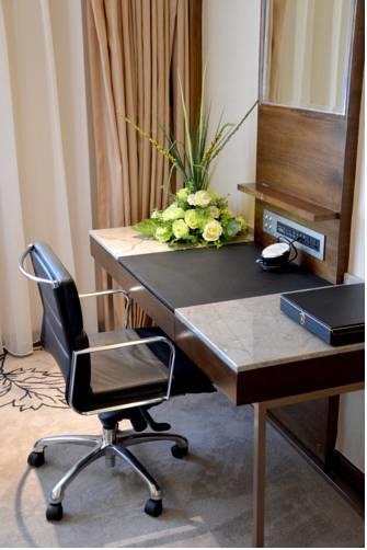 Отель Luxury Blue Horizon Hotel Dongying