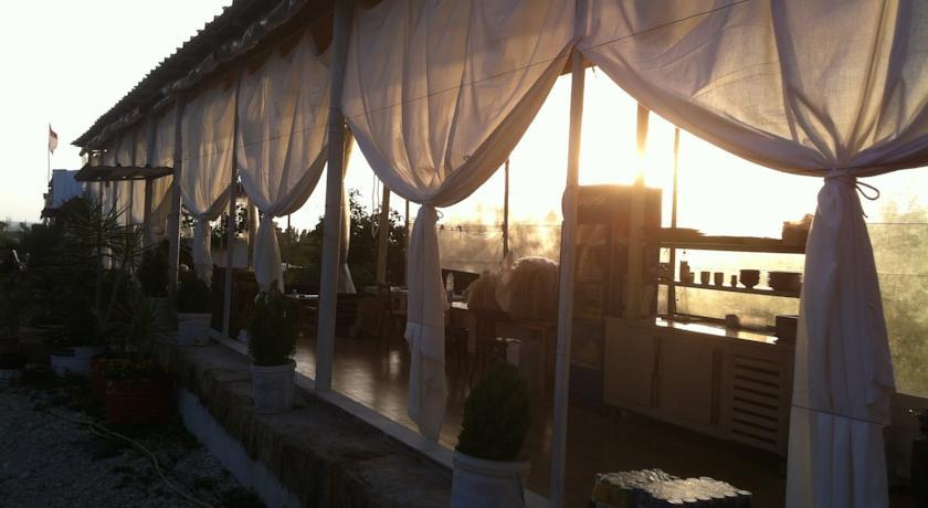 Мини-отель Mayouli Bed and Breakfast