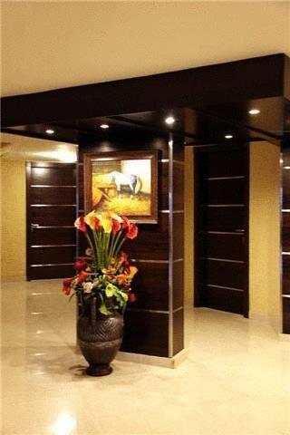 Апартаменты Kingdom Suite Hotel