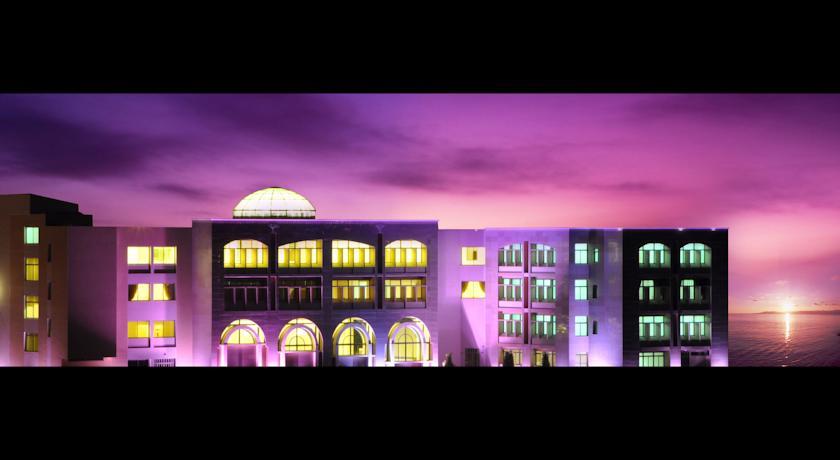 Отель LIQAA Pavilion Residence