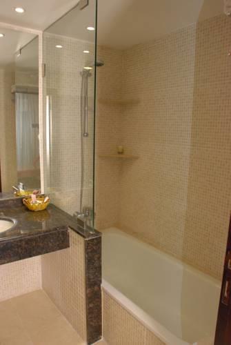 Отель Queen Elissa Hotel