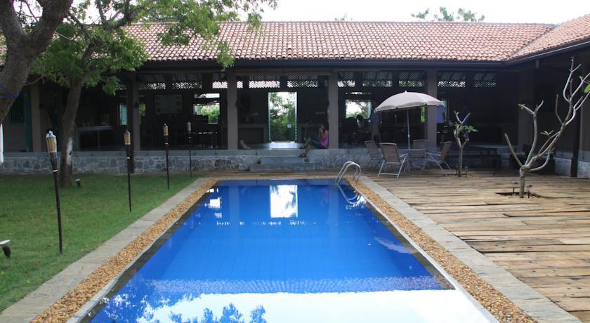 Отель Yala Villa