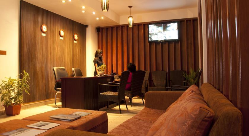 Отель HolidayMakers Inn
