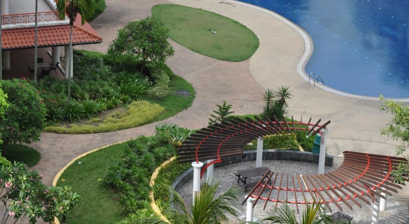 Апартаменты Villa Emas Condominium