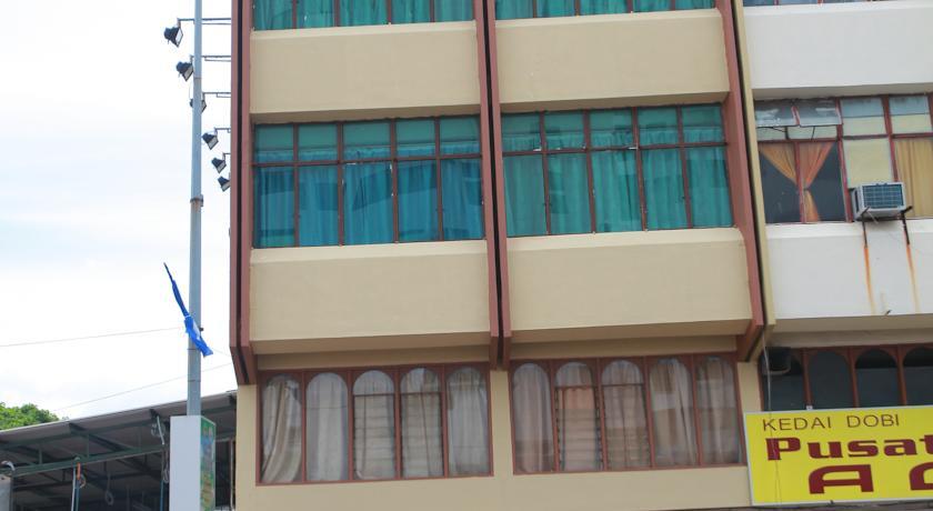 Отель Famosa Homestay