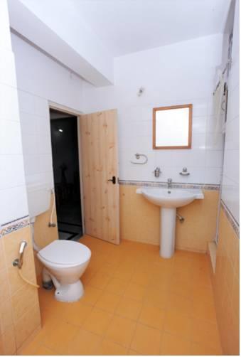 Отель Golden Sands Bangalore