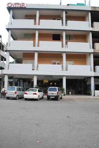 Отель Hotel Oyster