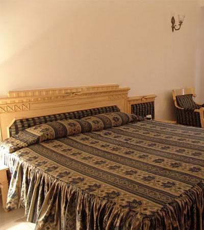 Отель K C Residency