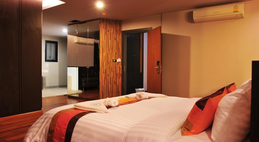Отель Mantra Varee Hotel