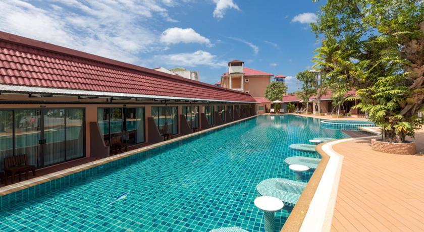 Dolphin Hotel Phuket