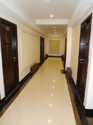 Maleez Lodge Hotel & Restaurant