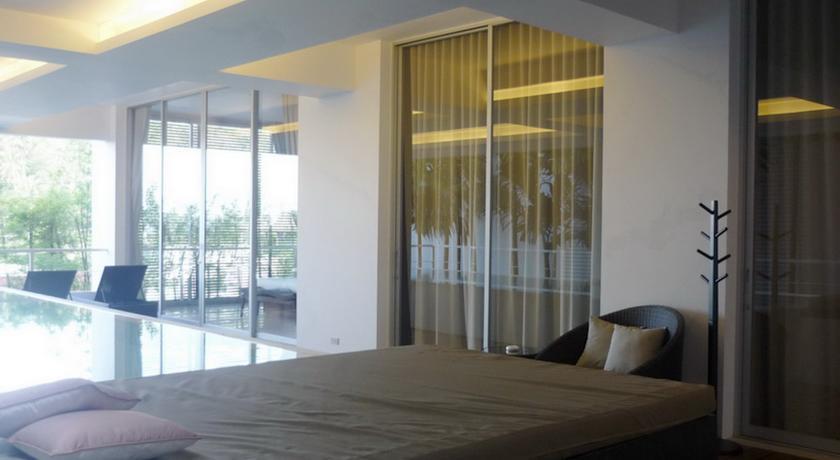 Отель The Quarter Phuket