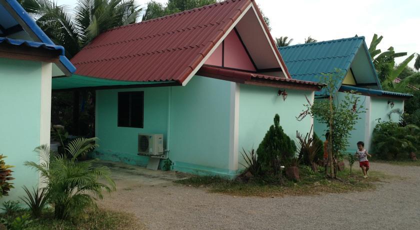 Отель Baan Suancharoen Resort