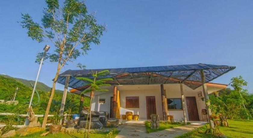 Отель Phattharapuri Valley Resort