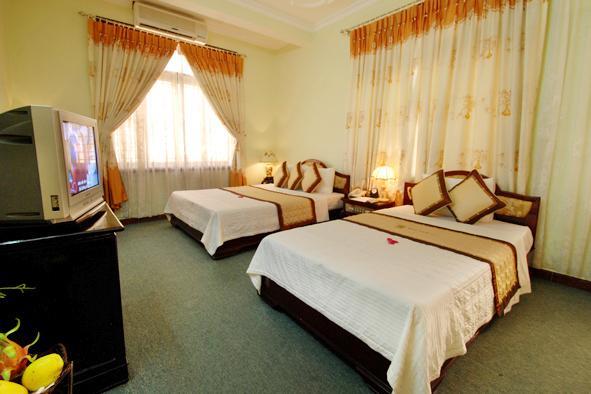 Отель Duy Tan Hotel 