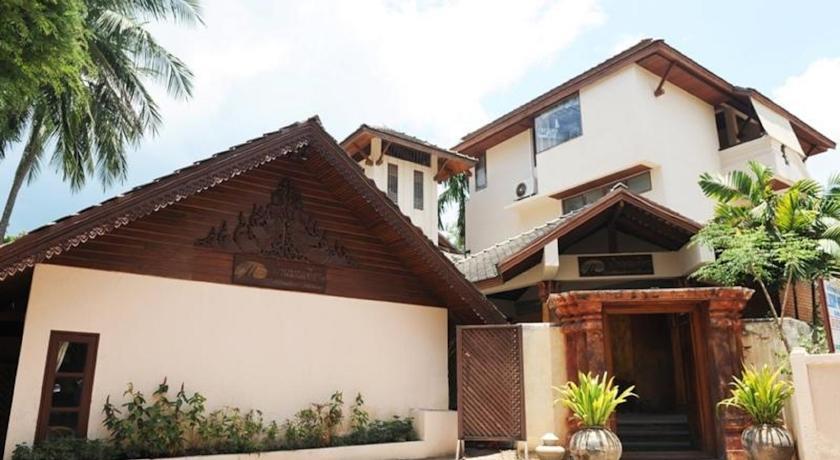 Montien House 