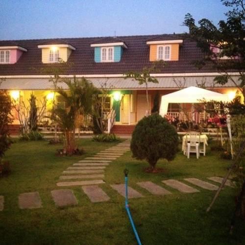 Отель Chiangkhan Gallery Resort
