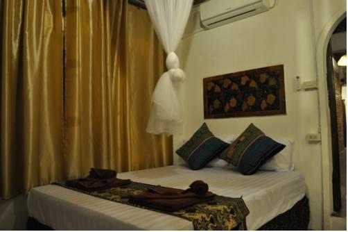 Lanna Residence
