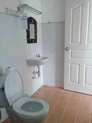 Lek House