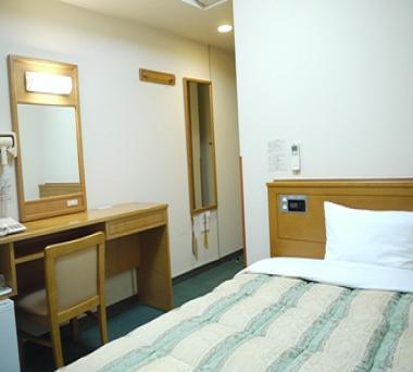 Отель Hotel Route-Inn Shin-Shirakawa Eki Higashi