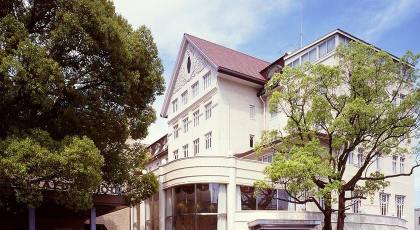 Отель Takarazuka Hotel