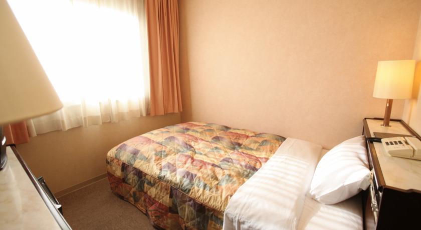 Отель Hotel Sunroute Seto-Ohashi