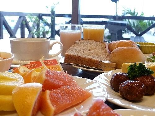 Отель Hotel Atollemerald Miyakojima