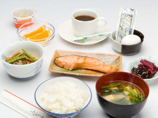 Отель Hotel Livemax Hiratsuka-Ekimae