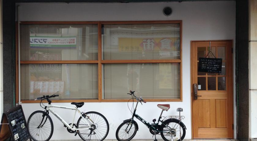 Хостел Guesthouse Akicafe Inn