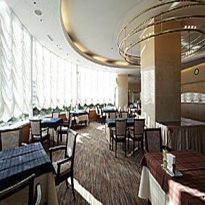 Отель Hotel Crown Palais Kofu