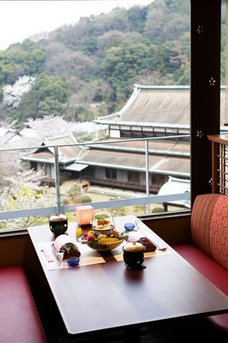 Отель Kotohira Grand Hotel Sakuranosho